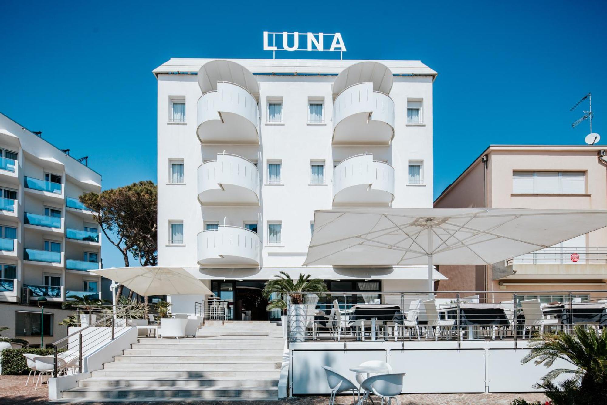 Hotel Luna Centrale Lignano Sabbiadoro Luaran gambar