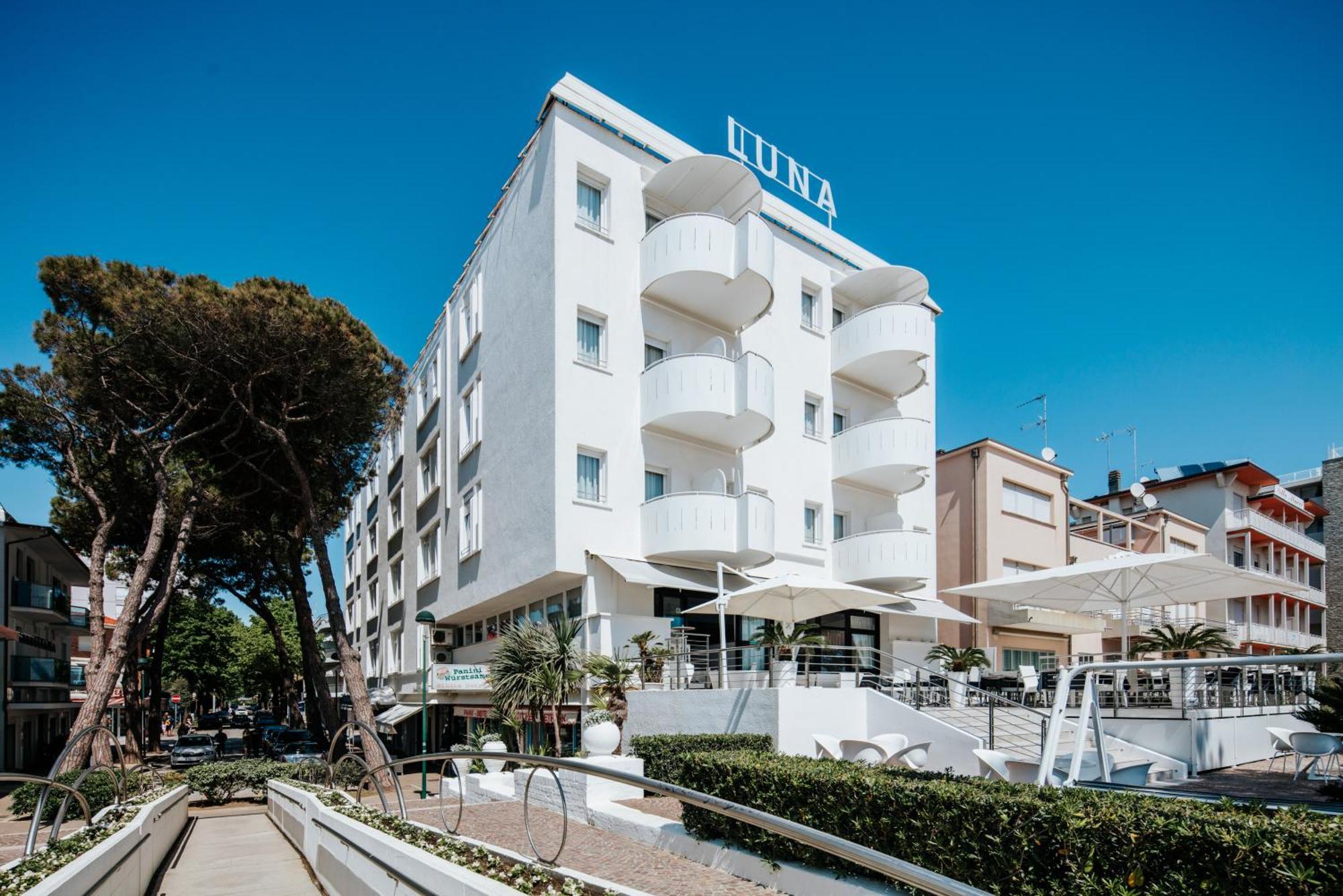 Hotel Luna Centrale Lignano Sabbiadoro Luaran gambar